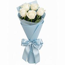 Букет 5 Белых роз Проуд в Заречном Пензенской области