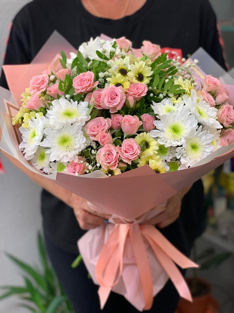 Букет цветов из: Розы и Хризантемы в Заречном Пензенской области