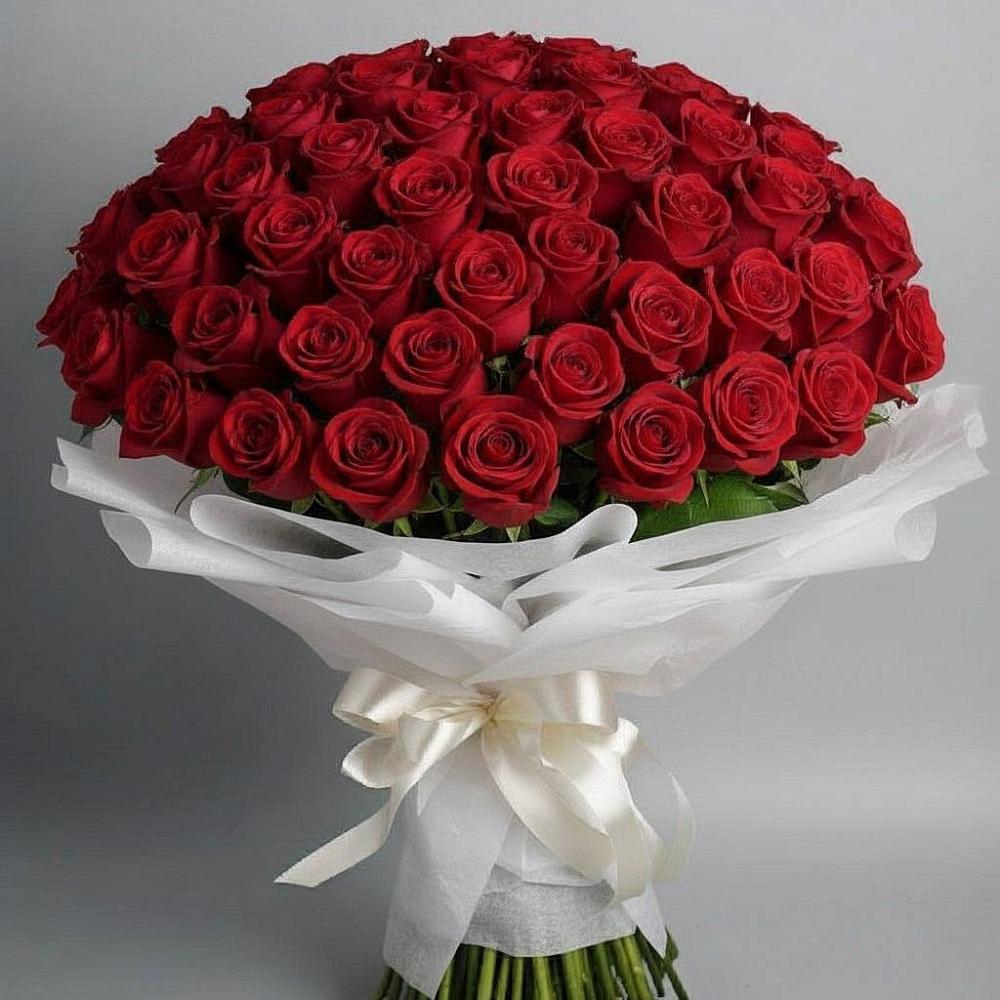 Букет 101 Красная роза Блэк Мэджик в Заречном Пензенской области