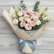Букет цветов из:  Лизиантусы в Заречном Пензенской области