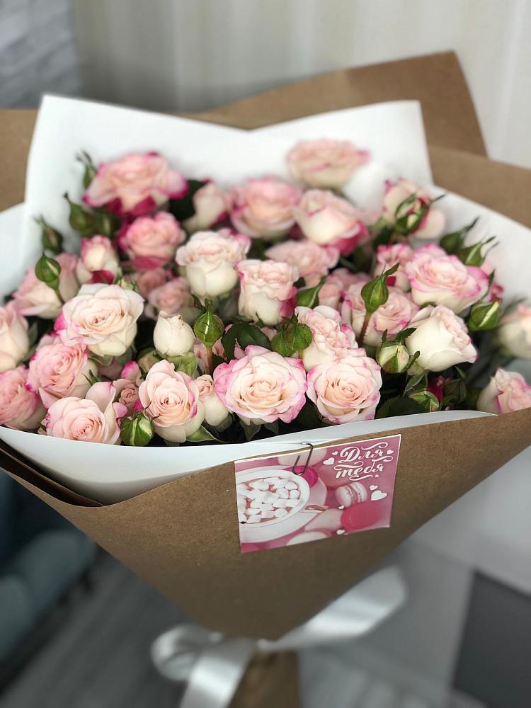 Букет цветов из: Розы в Заречном Пензенской области