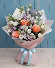 Букет цветов из:  Лизиантусы, Розы, Альстромерии и Гипсофила в Заречном Пензенской области