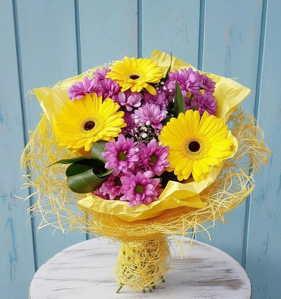 Букет цветов из: Хризантемы и Герберы в Заречном Пензенской области