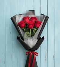 Букет цветов из:  Розы в Заречном Пензенской области