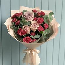 Букет цветов из:  Гвоздики и Розы в Заречном Пензенской области