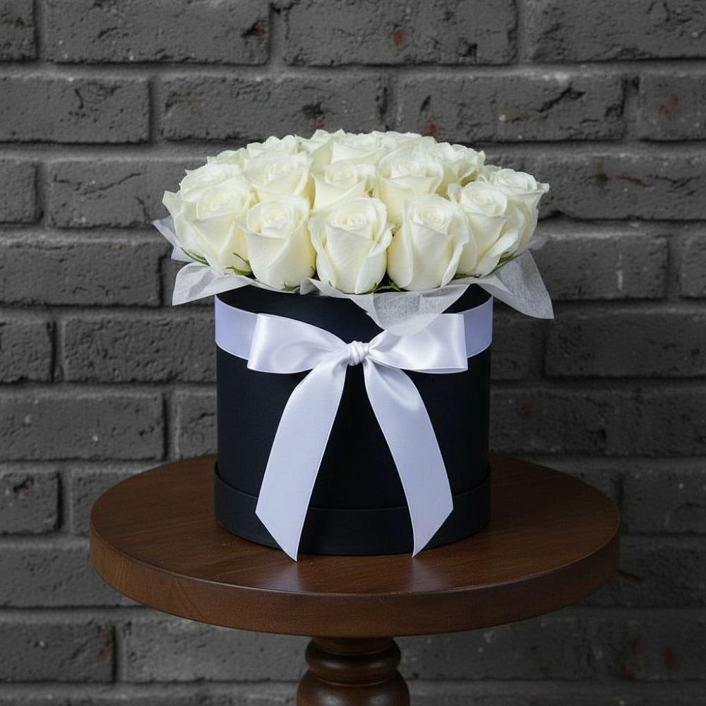 Цветочная композиция из Розы в шляпной коробке в Заречном Пензенской области