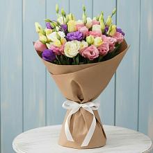 Букет цветов из:  Лизиантусы в Заречном Пензенской области