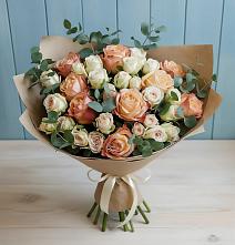 Букет цветов из:  Альстромерии и Розы в Заречном Пензенской области