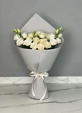 Букет цветов из:  Розы и Лизиантусы в Заречном Пензенской области